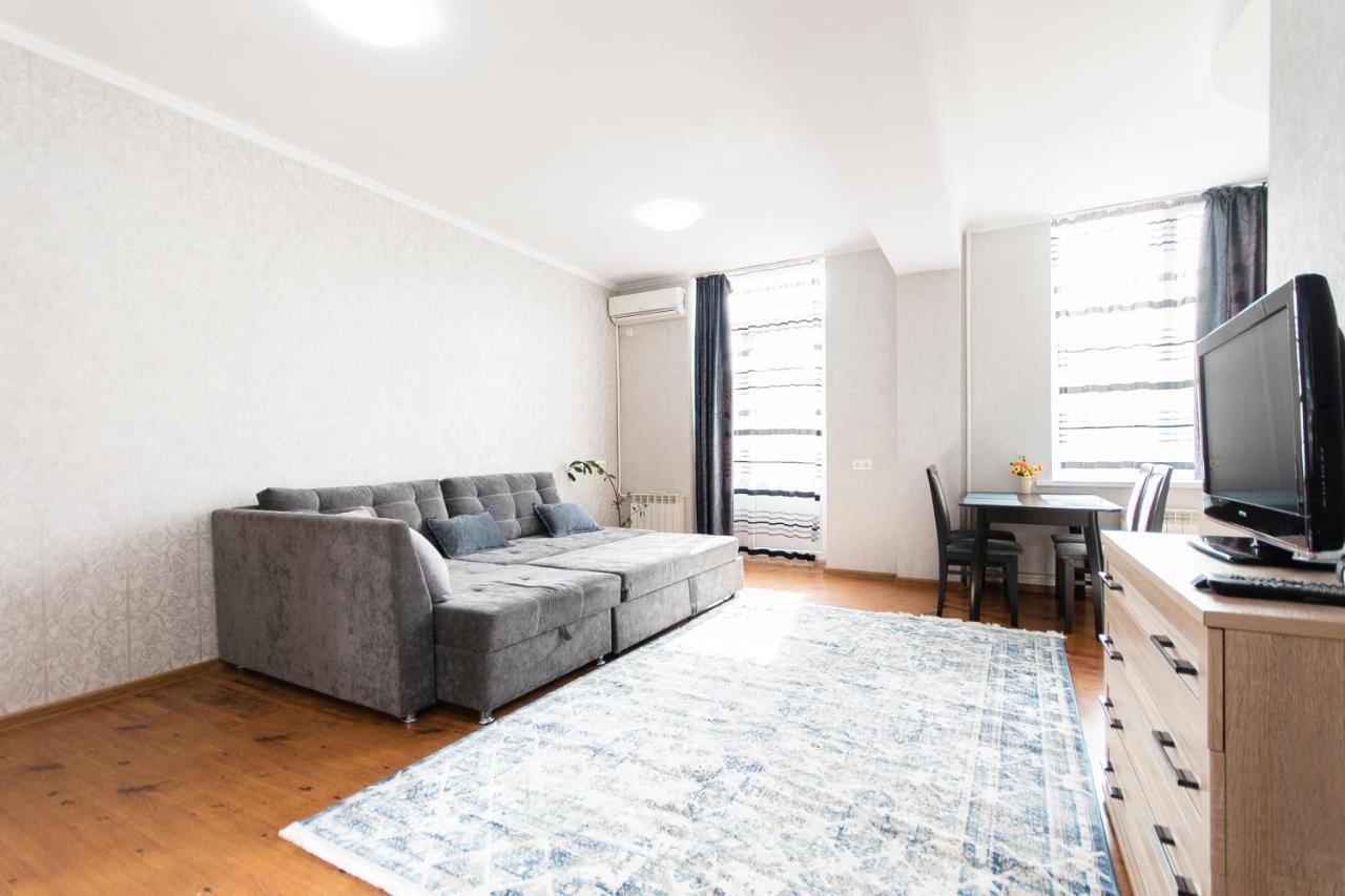 Comfortable Apartment In The Golden Square. Almaty Exterior foto